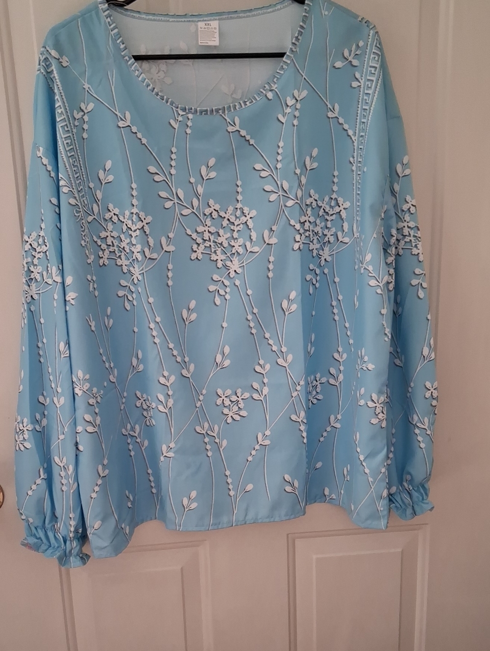 Light Blue Floral  Long-Sleeve Women’s Top. NWOT.